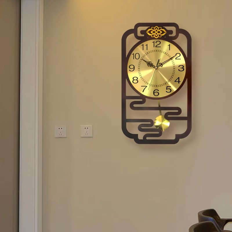 Interior Design Vintage Modern - Jam Dinding Kayu dengan Gerakan Sapuan,