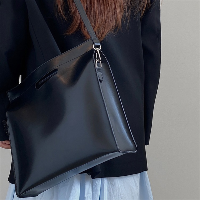 Tas Selempang Wanita Kapasitas - Interior Design Documentation ulasan dan harga